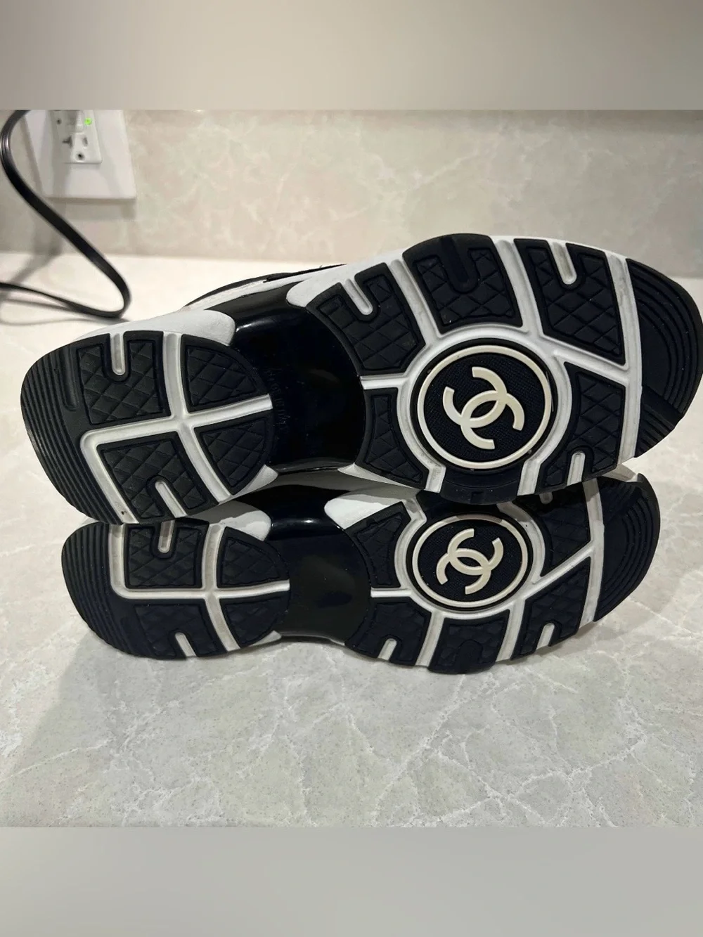 CHANEL Sneakers White
